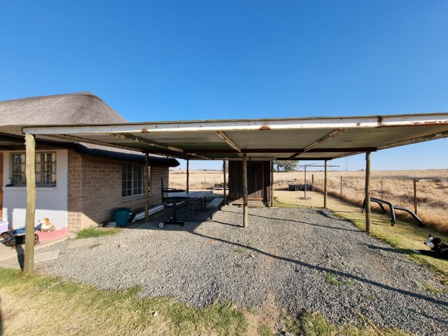 5 Bedroom Property for Sale in Kromkloof North Sh Free State